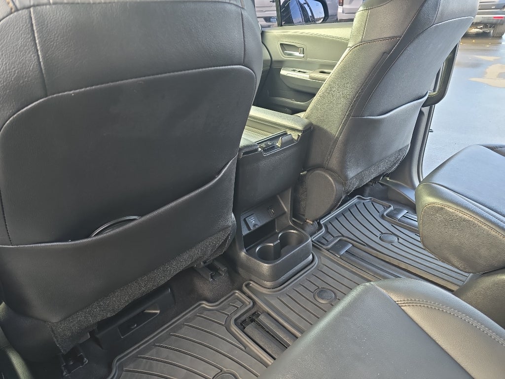 2022 Toyota Sienna XLE Woodland Edition