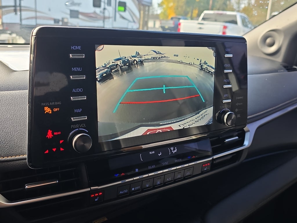 2022 Toyota Sienna XLE Woodland Edition