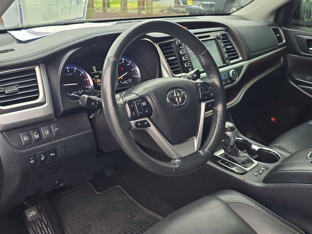 2015 Toyota Highlander Limited Platinum