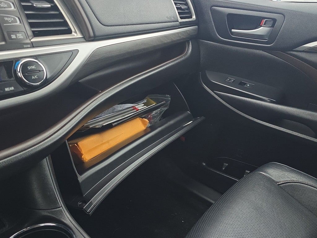 2018 Toyota Highlander Limited Platinum