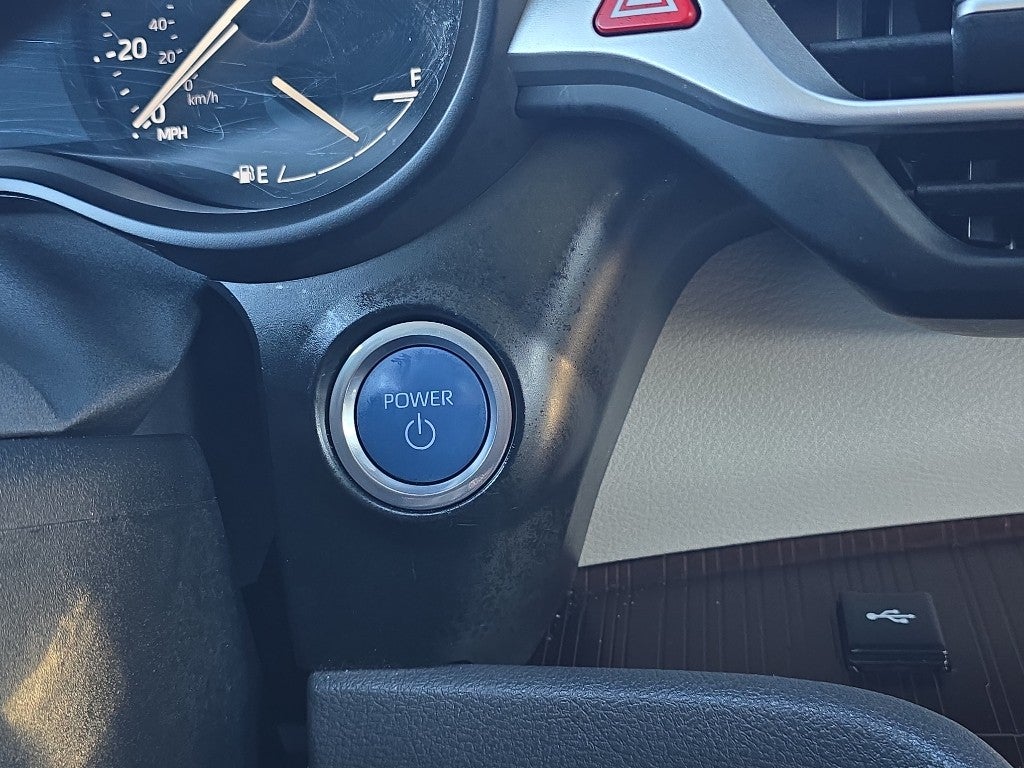 2024 Toyota Sienna LE